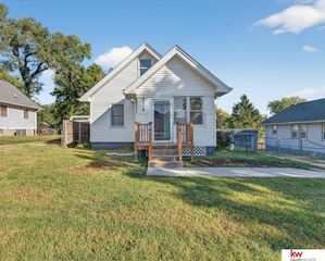 4316 Saratoga Street, Omaha, NE 68111