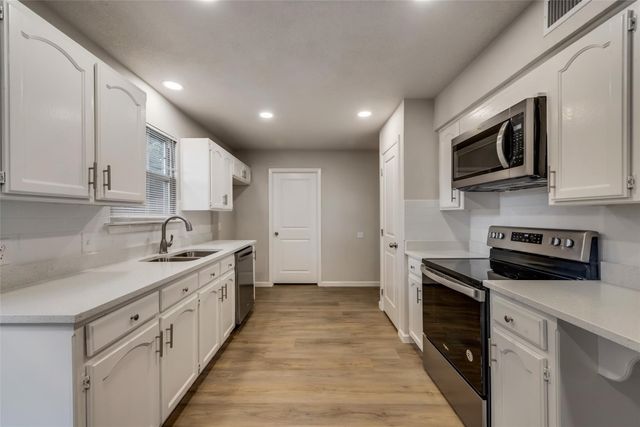 4200 Snow Mass Drive, Arlington, TX 76016