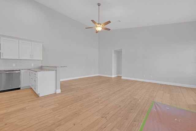 7 B L Stevens Rd B, Charlton, MA 01507