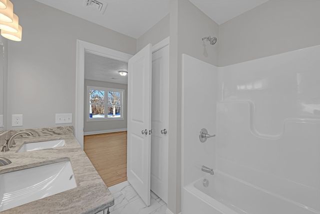 7 B L Stevens Rd B, Charlton, MA 01507