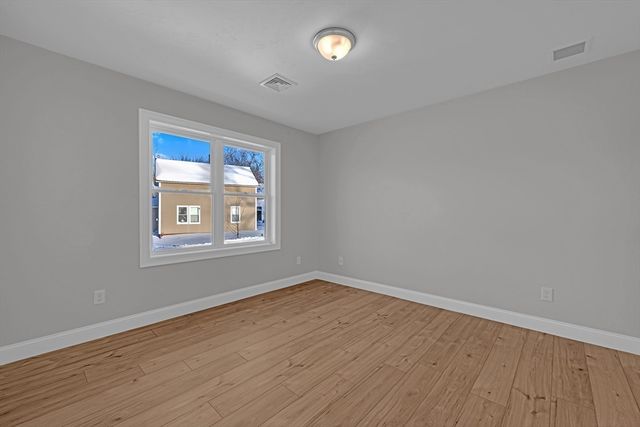 7 B L Stevens Rd B, Charlton, MA 01507