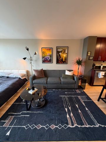 1636 N WELLS Street 612, Chicago, IL 60614
