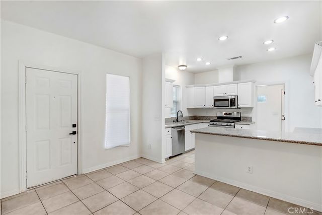 165 N Alessandro Avenue, San Jacinto, CA 92583