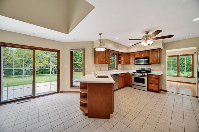 4066 AVENIEL Court, Millcreek, PA 16506