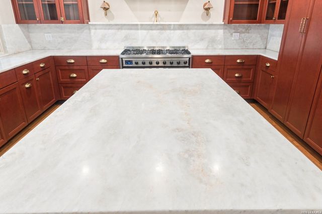 434 THELMA DR, Olmos Park, TX 78212