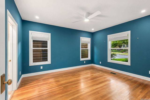 434 THELMA DR, Olmos Park, TX 78212