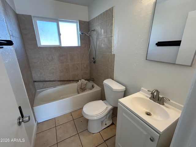 114 W RILEY Drive, Avondale, AZ 85323