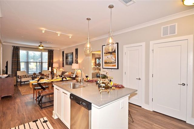 2875 Crescent Parkway 1120, Atlanta, GA 30339