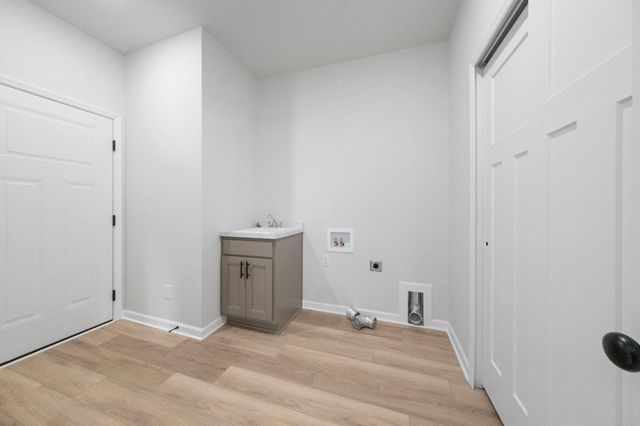 1290 149th Street W, Rosemount, MN 55068