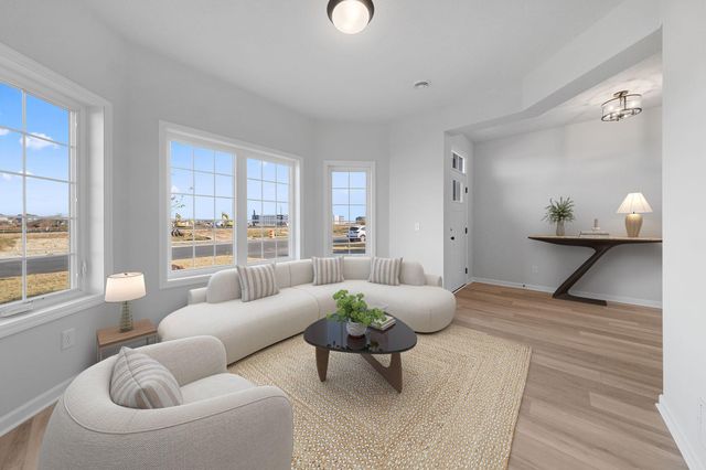 1290 149th Street W, Rosemount, MN 55068