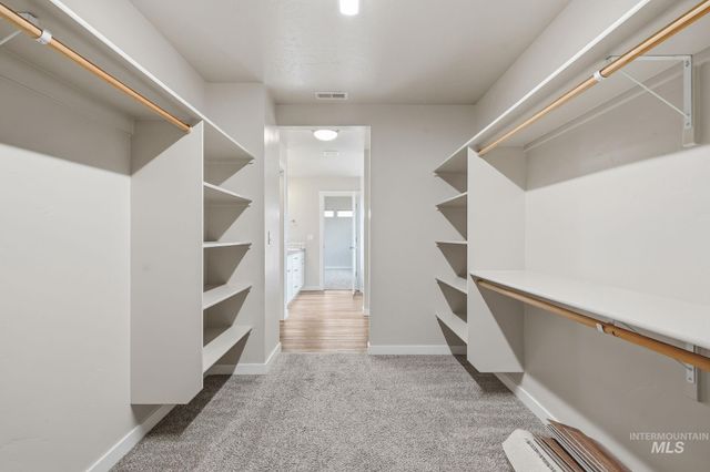 949 N Synergy Ln, Eagle, ID 83616