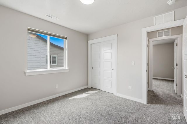 949 N Synergy Ln, Eagle, ID 83616