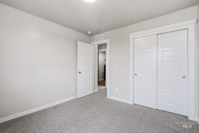 949 N Synergy Ln, Eagle, ID 83616