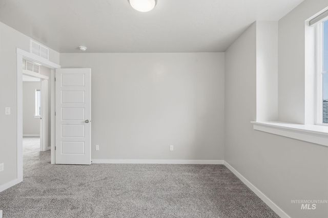 949 N Synergy Ln, Eagle, ID 83616