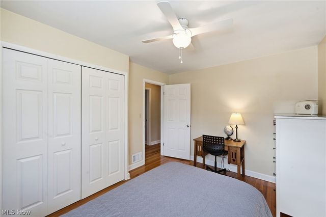 567 Twilight Drive, Seven Hills, OH 44131