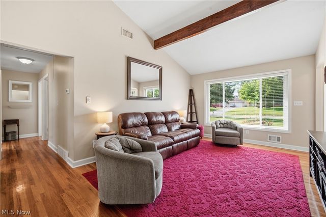 567 Twilight Drive, Seven Hills, OH 44131