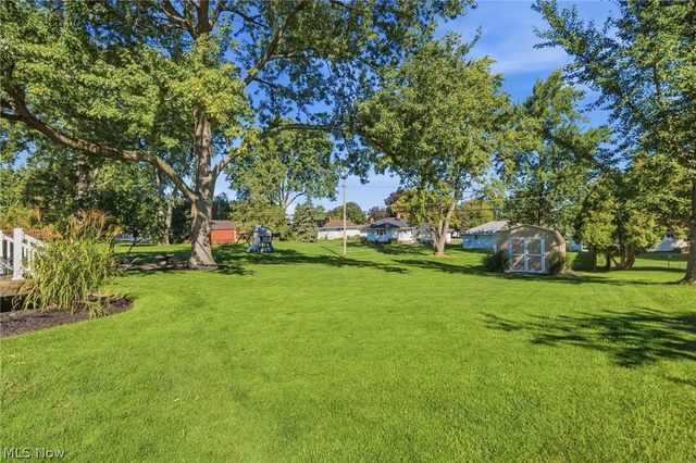 567 Twilight Drive, Seven Hills, OH 44131