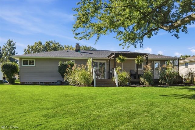 567 Twilight Drive, Seven Hills, OH 44131