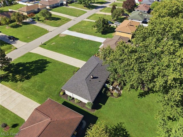 567 Twilight Drive, Seven Hills, OH 44131