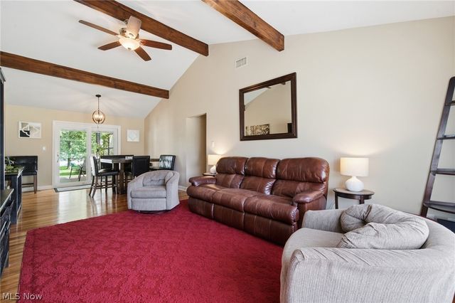 567 Twilight Drive, Seven Hills, OH 44131