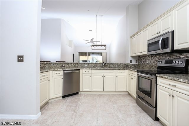 5145 Cobble Creek CT G202, Naples, FL 34110