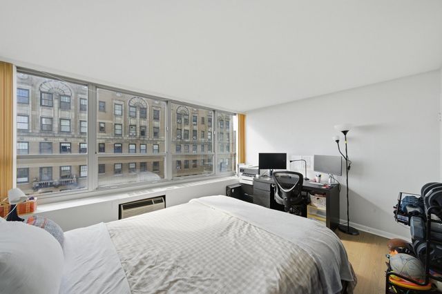 3550 N LAKE SHORE Drive 1202, Chicago, IL 60657