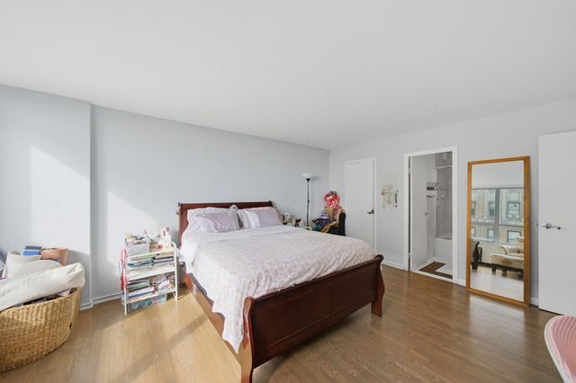 3550 N LAKE SHORE Drive 1202, Chicago, IL 60657