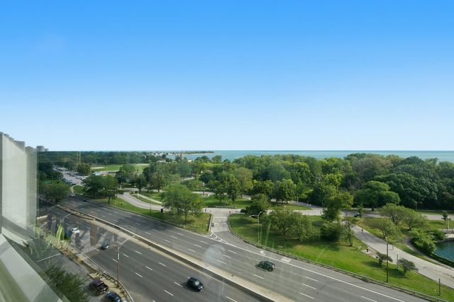 3550 N LAKE SHORE Drive 1202, Chicago, IL 60657