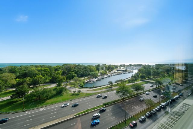 3550 N LAKE SHORE Drive 1202, Chicago, IL 60657