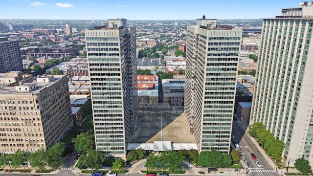3550 N LAKE SHORE Drive 1202, Chicago, IL 60657