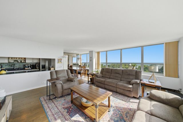 3550 N LAKE SHORE Drive 1202, Chicago, IL 60657