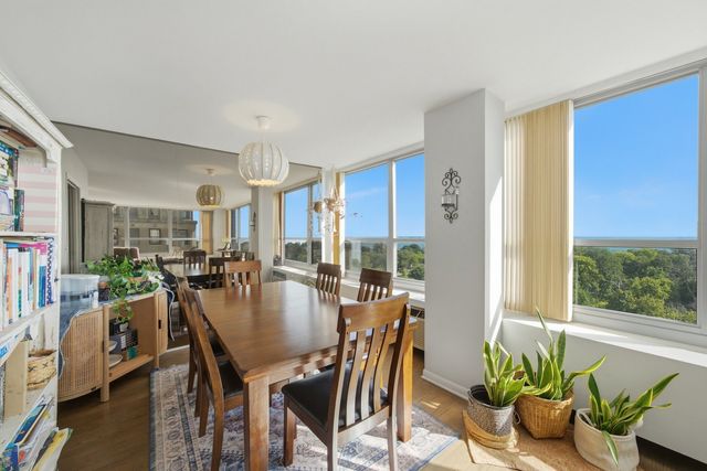 3550 N LAKE SHORE Drive 1202, Chicago, IL 60657