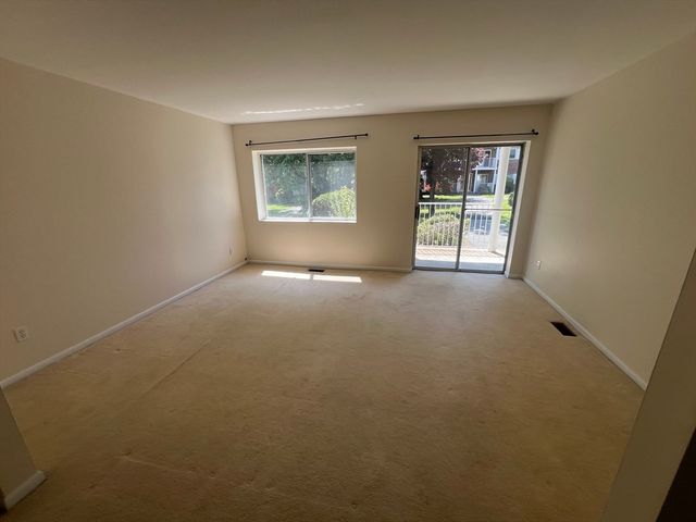10 Bayberry Dr 2, Sharon, MA 02067