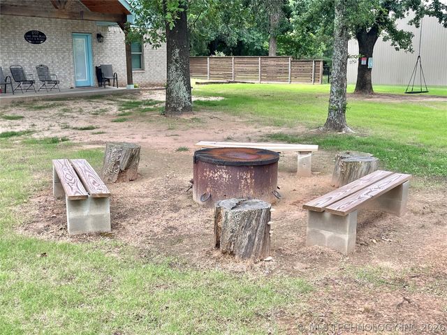 1722 Depot Place, Kingston, OK 73439