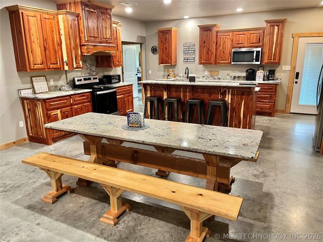 1722 Depot Place, Kingston, OK 73439