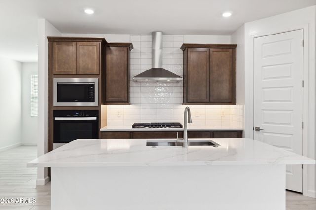 27439 N 69th Lane, Peoria, AZ 85383