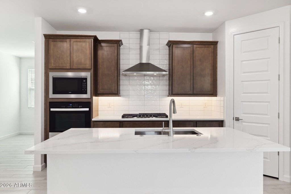 27439 N 69th Lane, Peoria, AZ 85383 — photo 4