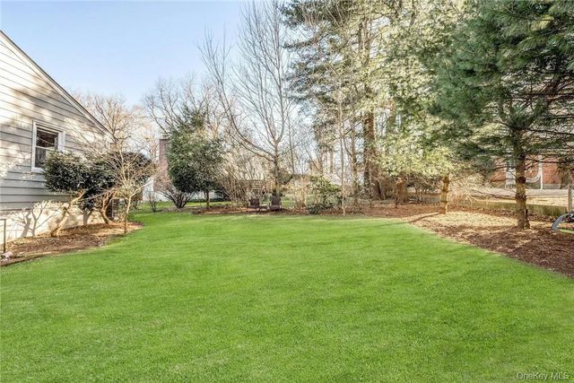 6 Crest Drive, White Plains, NY 10607
