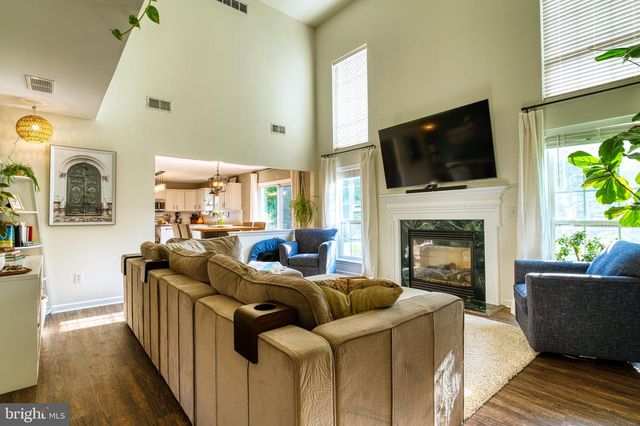 273 W DARBY CIR, Dover, DE 19904