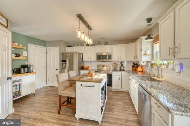 273 W DARBY CIR, Dover, DE 19904