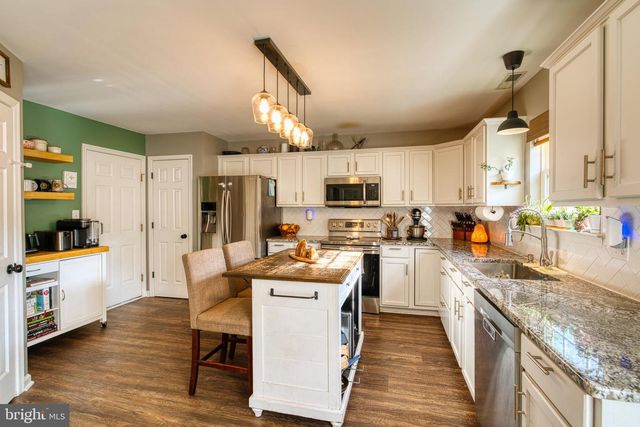 273 W DARBY CIR, Dover, DE 19904