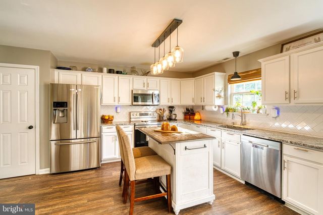 273 W DARBY CIR, Dover, DE 19904
