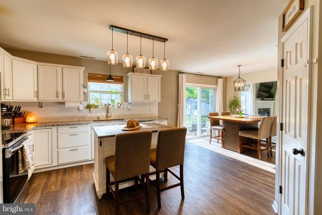 273 W DARBY CIR, Dover, DE 19904