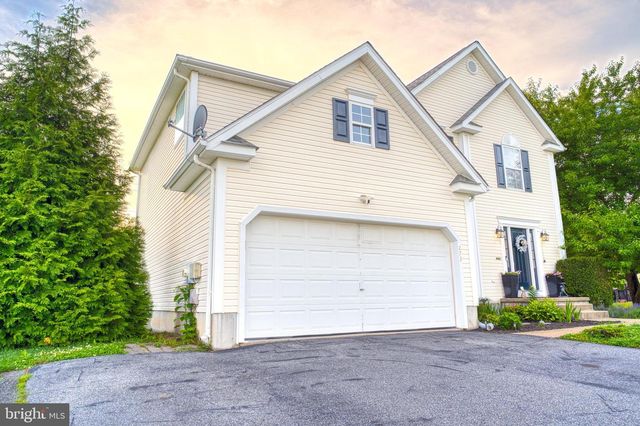 273 W DARBY CIR, Dover, DE 19904