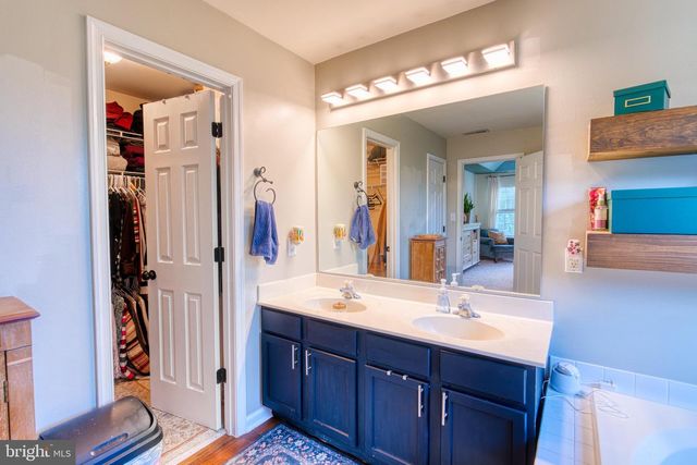 273 W DARBY CIR, Dover, DE 19904