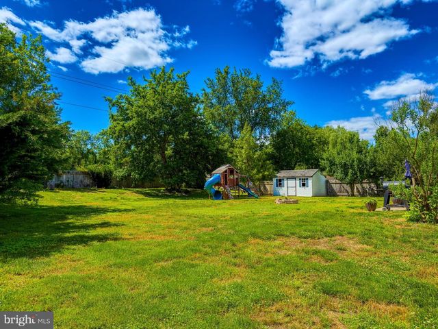 273 W DARBY CIR, Dover, DE 19904