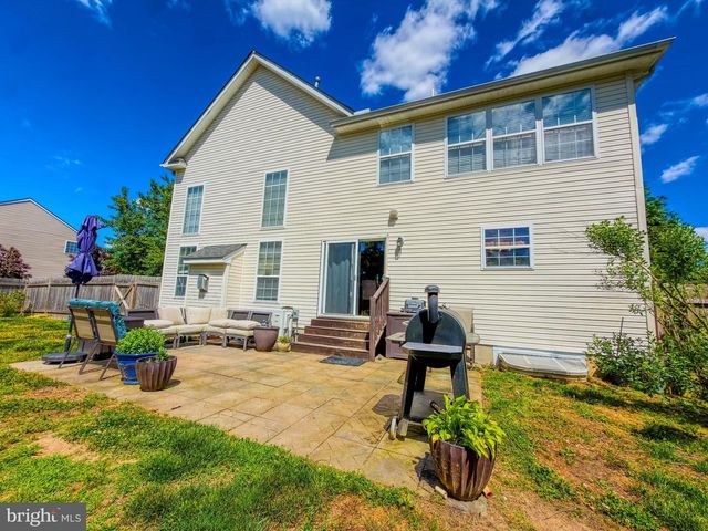 273 W DARBY CIR, Dover, DE 19904