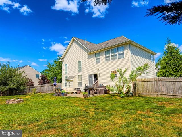 273 W DARBY CIR, Dover, DE 19904