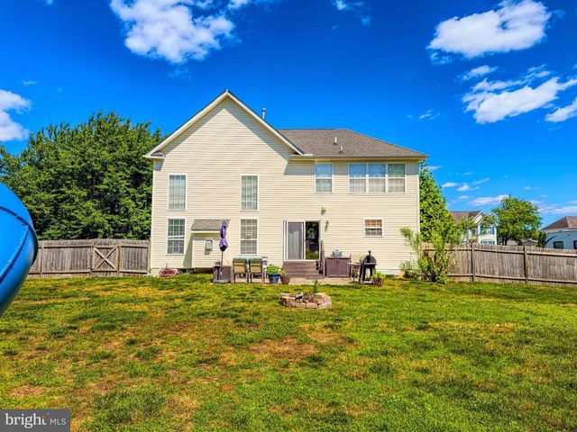 273 W DARBY CIR, Dover, DE 19904