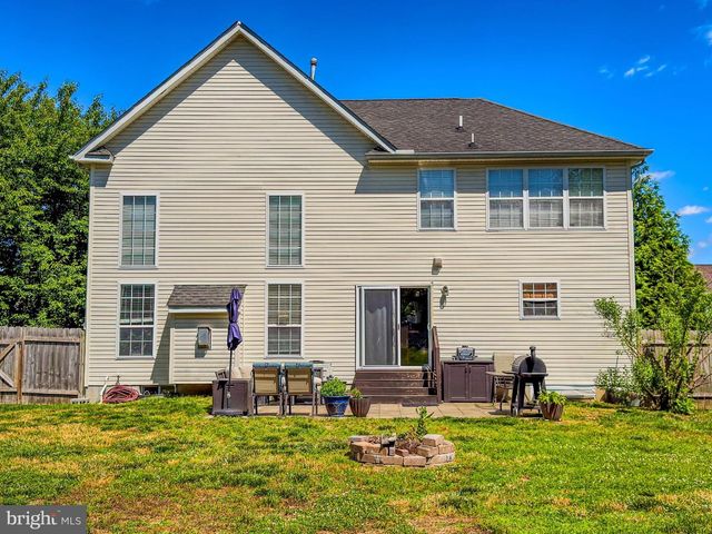 273 W DARBY CIR, Dover, DE 19904